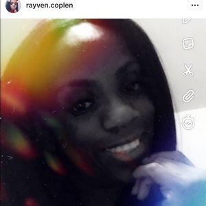 Meet your Posher, Rayven